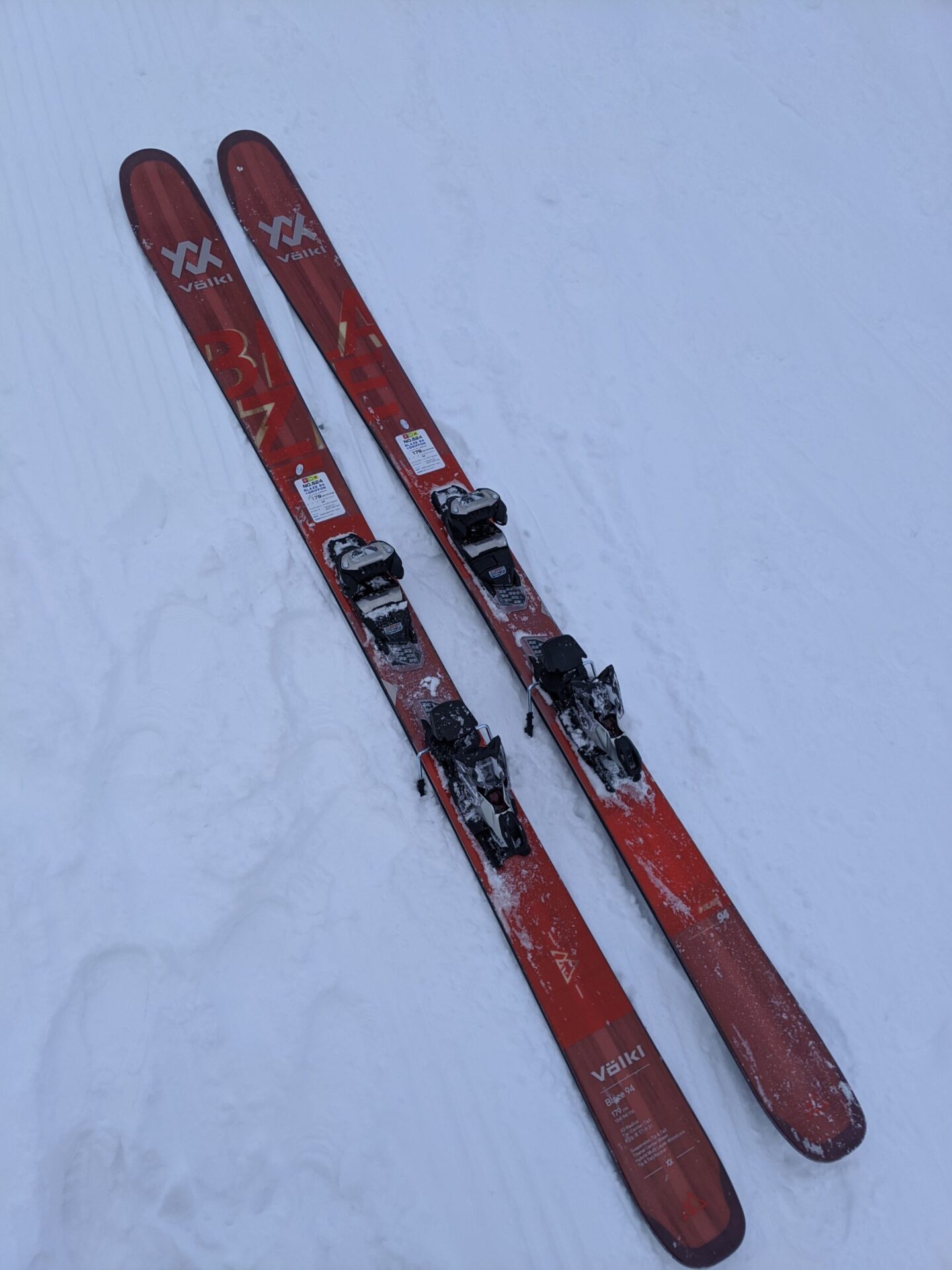 試乗レビュー】Volkl BLAZE 94 179cm - スキーしようぜ！